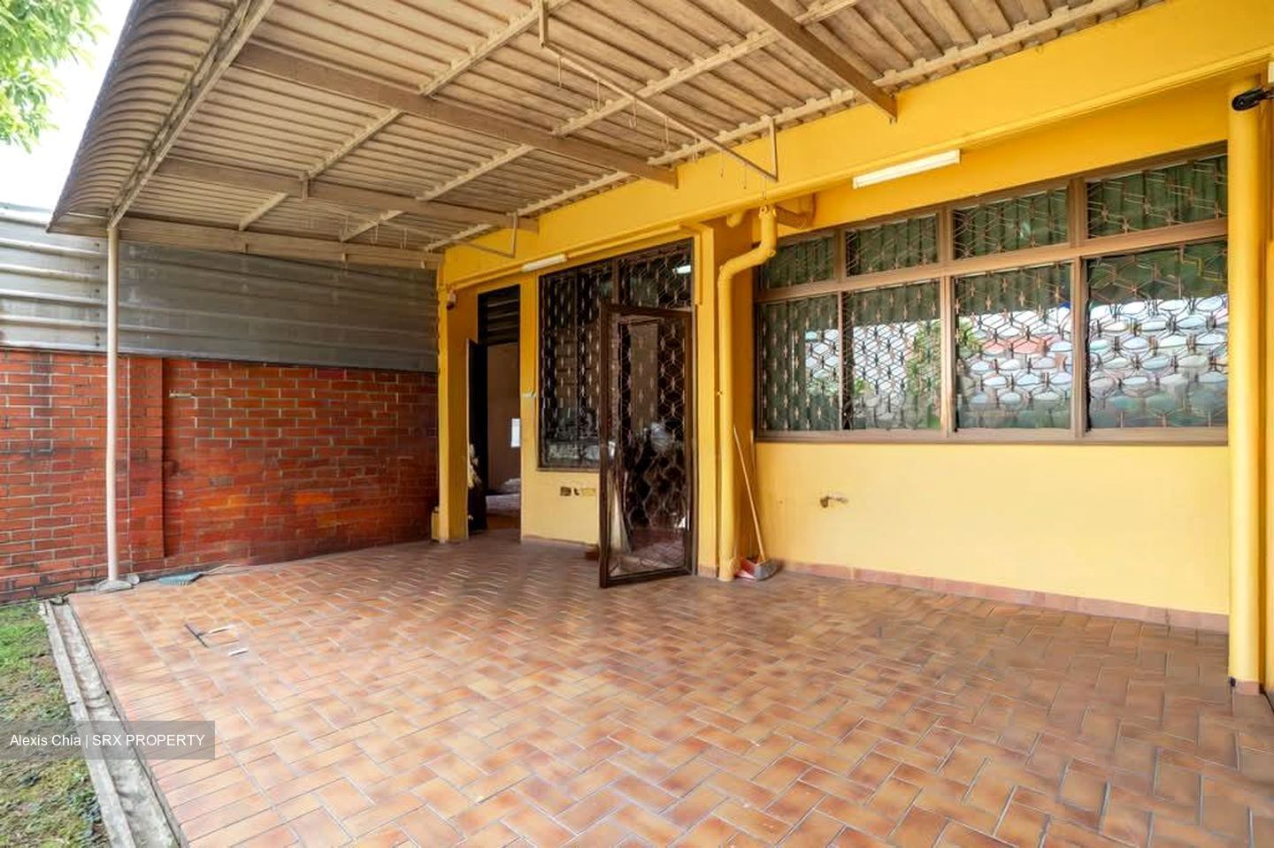 Richards Avenue (D19), Terrace #617576051